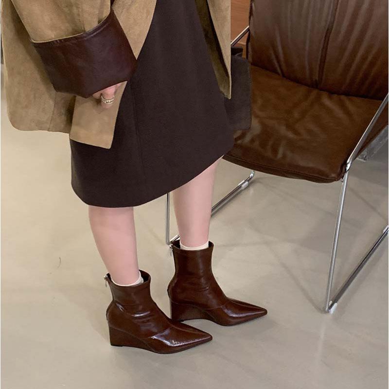 Slope Heel High Heel Short Boots 2025 New Autumn and Winter Pointed Elastic Thin Boots Brown Retro Versatile Martin Boots Women