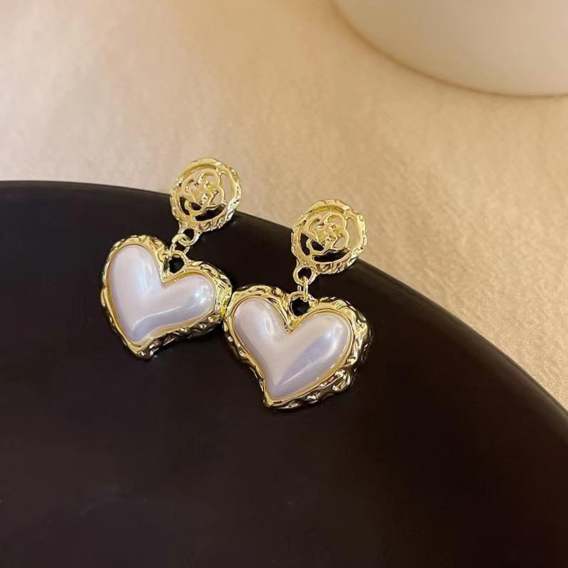 Flower Simulation Pearl Heart Drop Earrings Hollow Out Retro Women Wedding Jewelry Accessories
