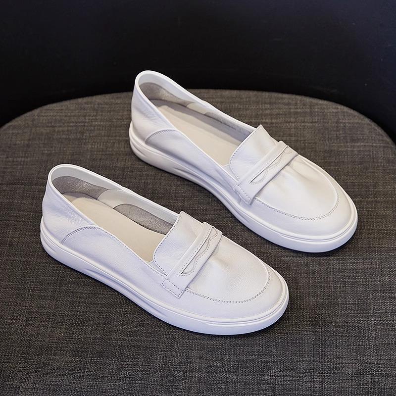 Petites chaussures blanches en cuir pour femmes, nouvelles chaussures de printemps pour femmes grande taille, à une pédale, grande taille, chaussures uniques d'infirmière à fond plat polyvalentes à bouche peu profonde