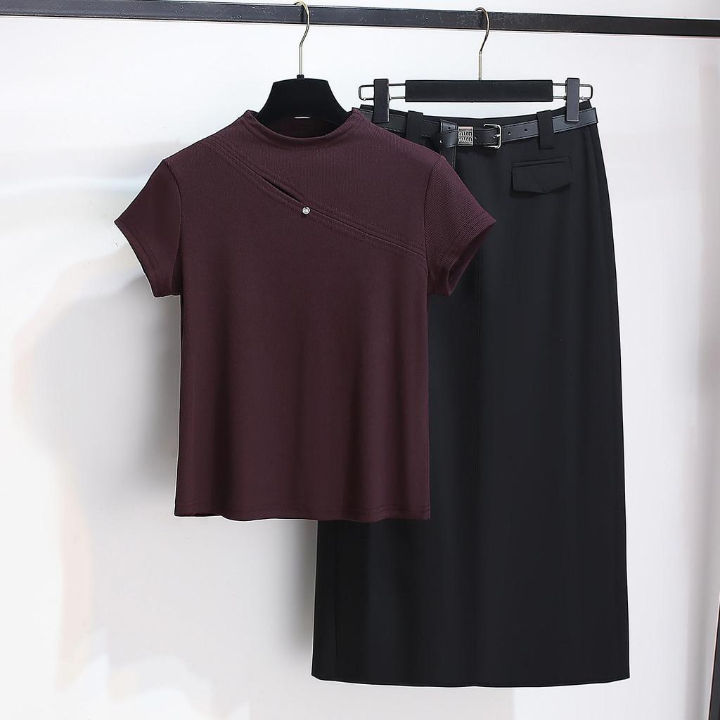 2025 Autumn Women's Two-Piece Set: Popular Purple Short-Sleeved T-Shirt and Midi Skirt.