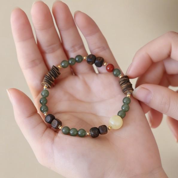 Versatile Agarwood & Hetian Jade Bracelet: Xiaohongshu Favorite 8mm