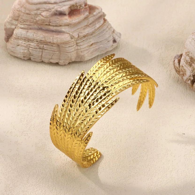Geometric Bold Feather Cuff Bracelet For Women Gold Color Stainless Steel Feather Opening Bangle Perfect for Daily Wear