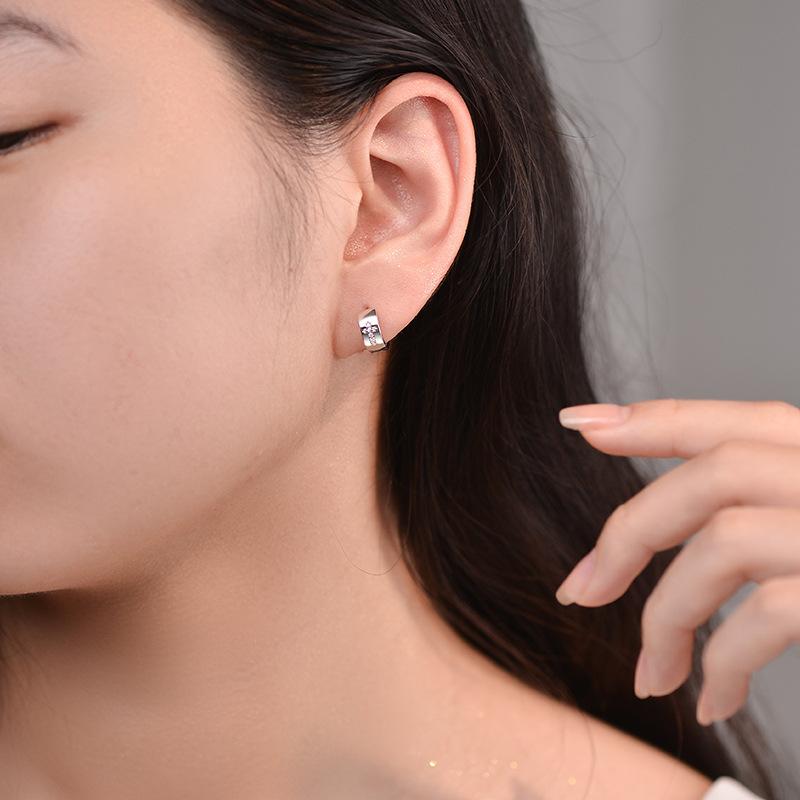 Diamond-inlaid Cross Ear Buckles with Unique Niche Design and Cool Style Simple Earrings for Men and Women