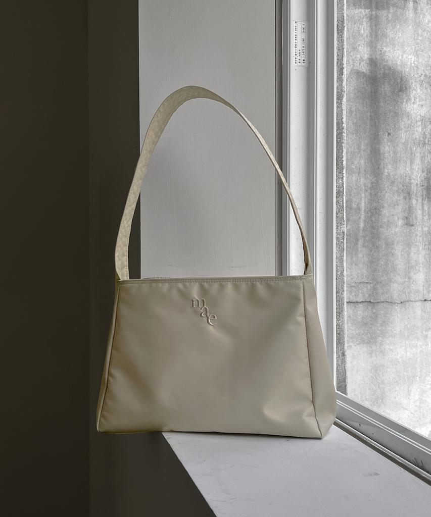 Mucu And Ebony Comfy Bag _ Pale Ivory
