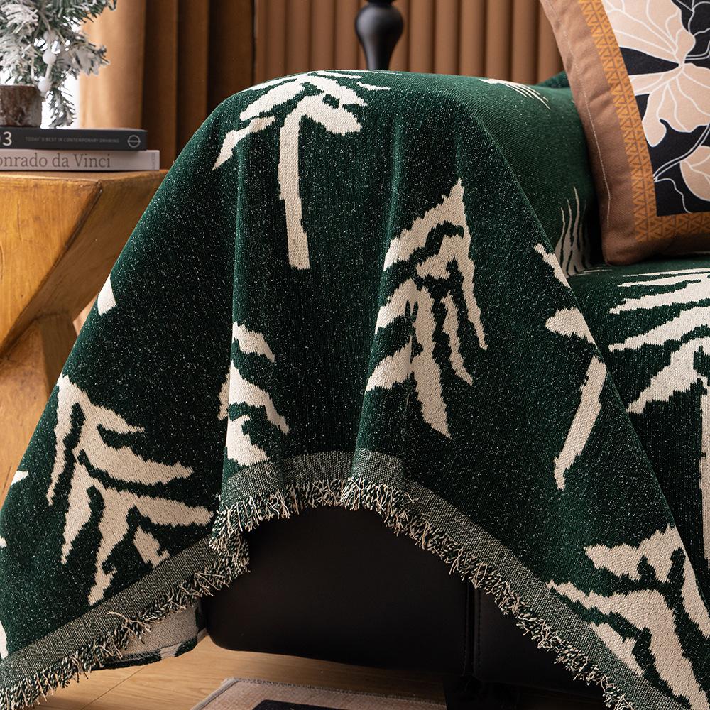 Christmas Festival Decoration Chenille Sofa Cover,All Seasons Blanket Sofa Towel,Living Room Sofa Cover,Anti-cat Scratch Cover