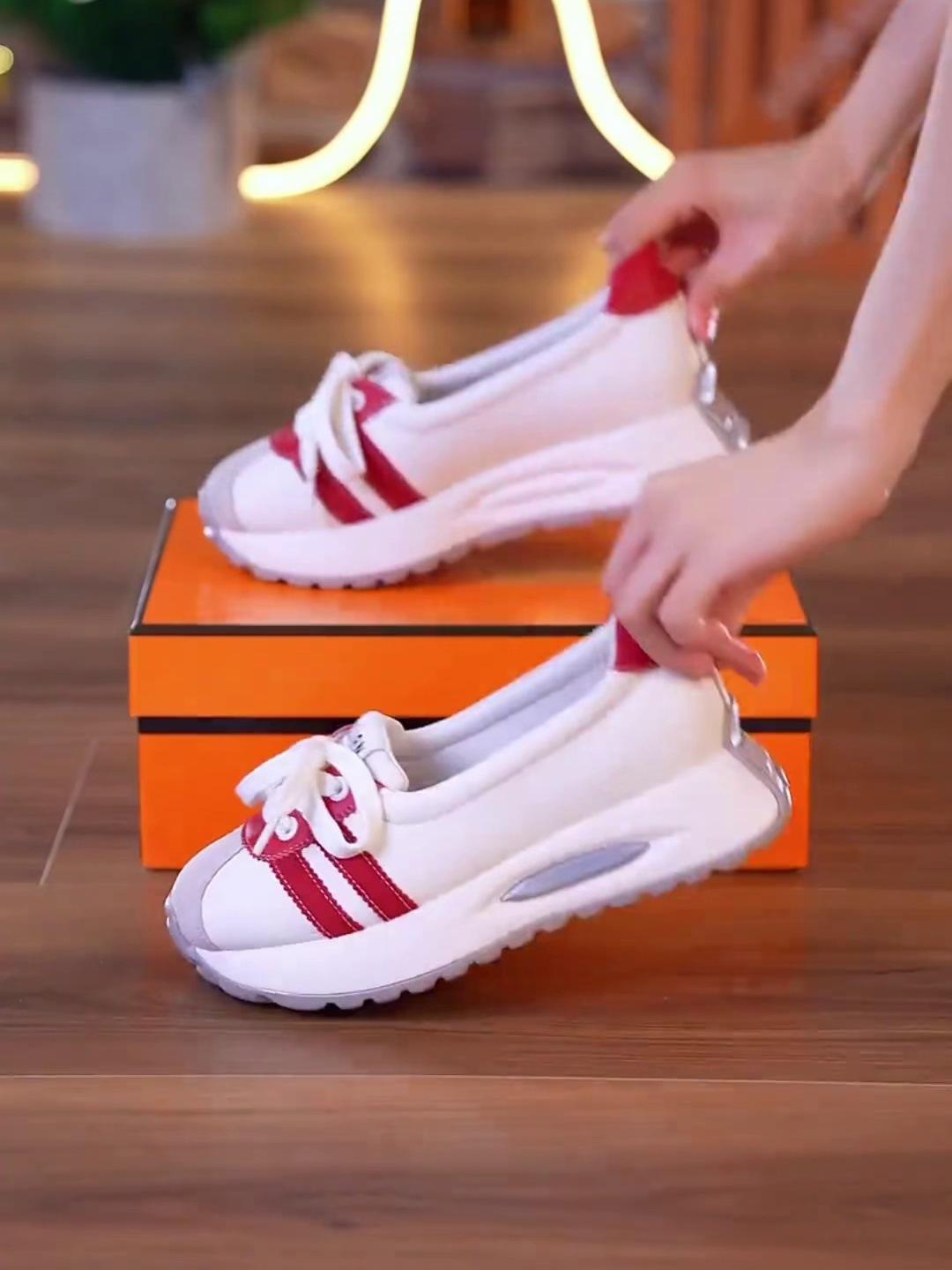 

Популярная спортивная обувь женская летняя 2025 новая женская обувь дышащая обувь Forrest Gump универсальные летние модели Dexun dad shoes tide 35 красный