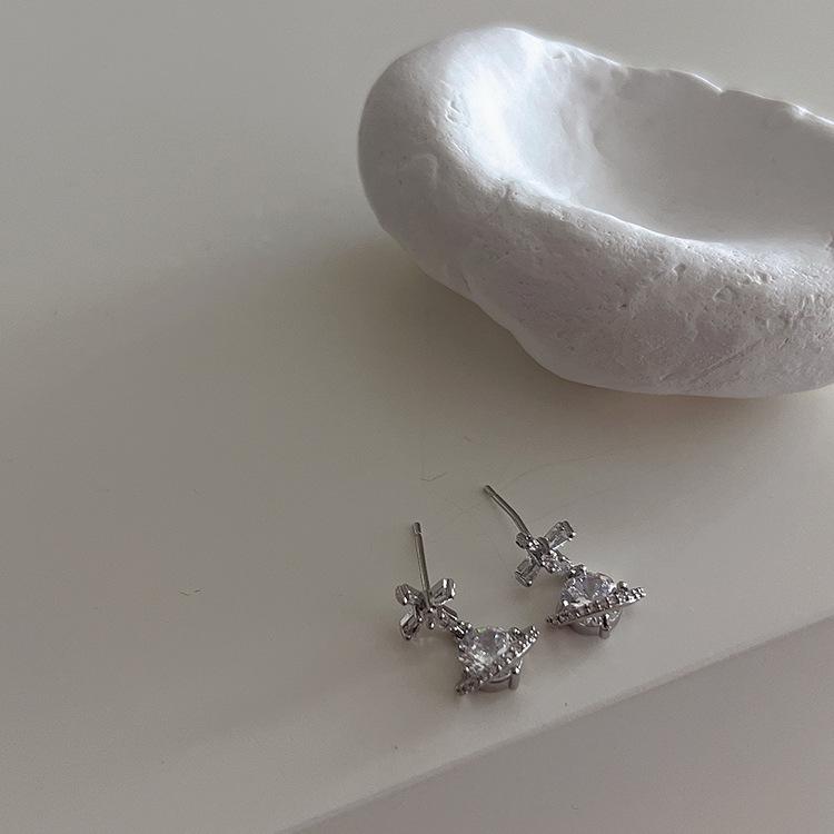 Korean Zircon Planet Stud Earrings: Versatile, Simple, and Stylish Women's Fashion Jewelry
