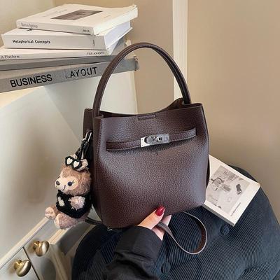 Dámská retro luxusní kabelka: Všestranná podzimní/zimní módní crossbody s velkou kapacitou a designem kbelíku matka-dítě