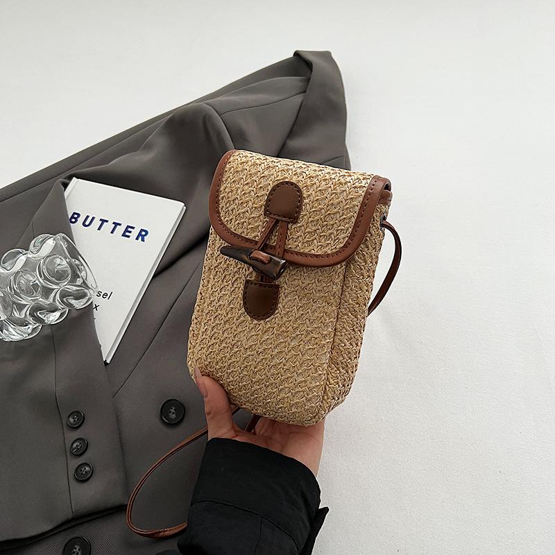 Mobile Phone Bag with Horn Buckle, Single Shoulder Cross-body Bag, Stylish and Versatile Mobile Phone Bag