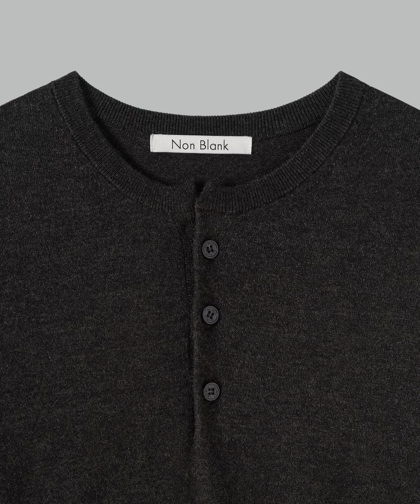 NONBLANK Washable Henley Neck Knit_Charcoal