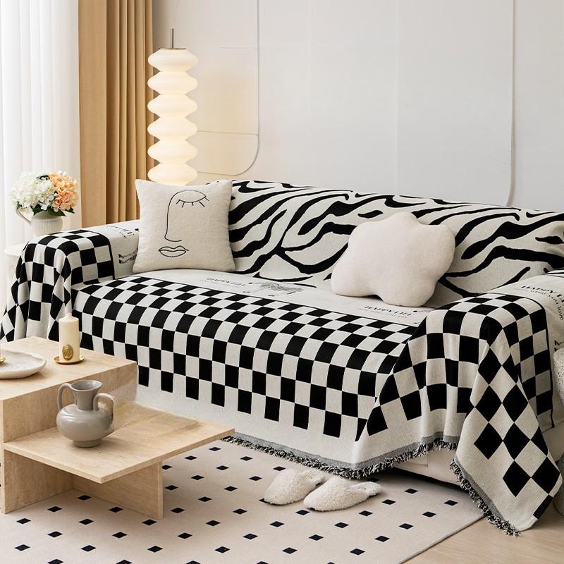 

Черно-белый чехол для дивана из синели в виде шахматной доски, цельный универсальный комплект, полный комплект диванных подушек, универсальное полотенце для дивана Four Seasons 180*130cm