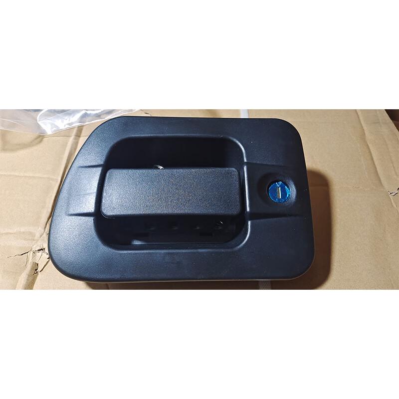 Left Outer Door Handle Assembly for Hongyan Steyr