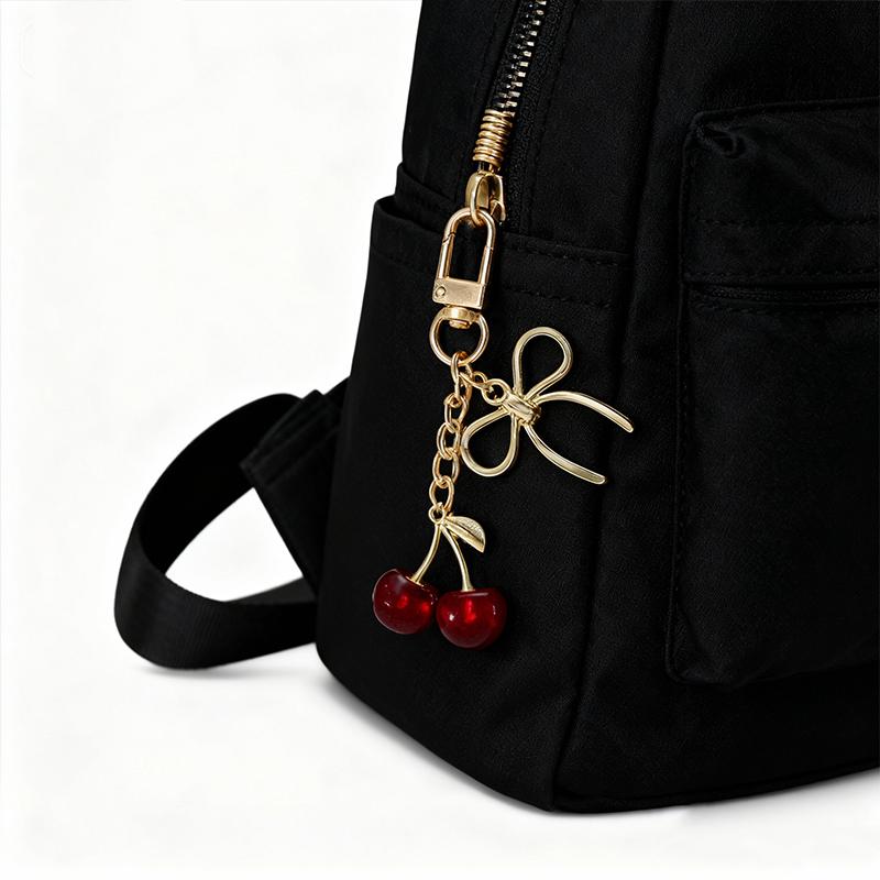 1 Stück Tasche Exquisit Niedlich Langlebig Kirschfarbener Anhänger Realistischer Schlüsselanhänger Schick Realistisch Premium 9x3cm