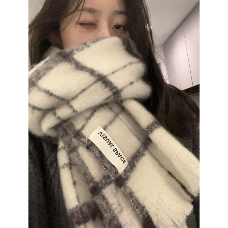 New Winter Scarf for Women Beige High End Versatile Korean Style Tassel Scarf Warm Atmosphere Thickened Shawl Trendy