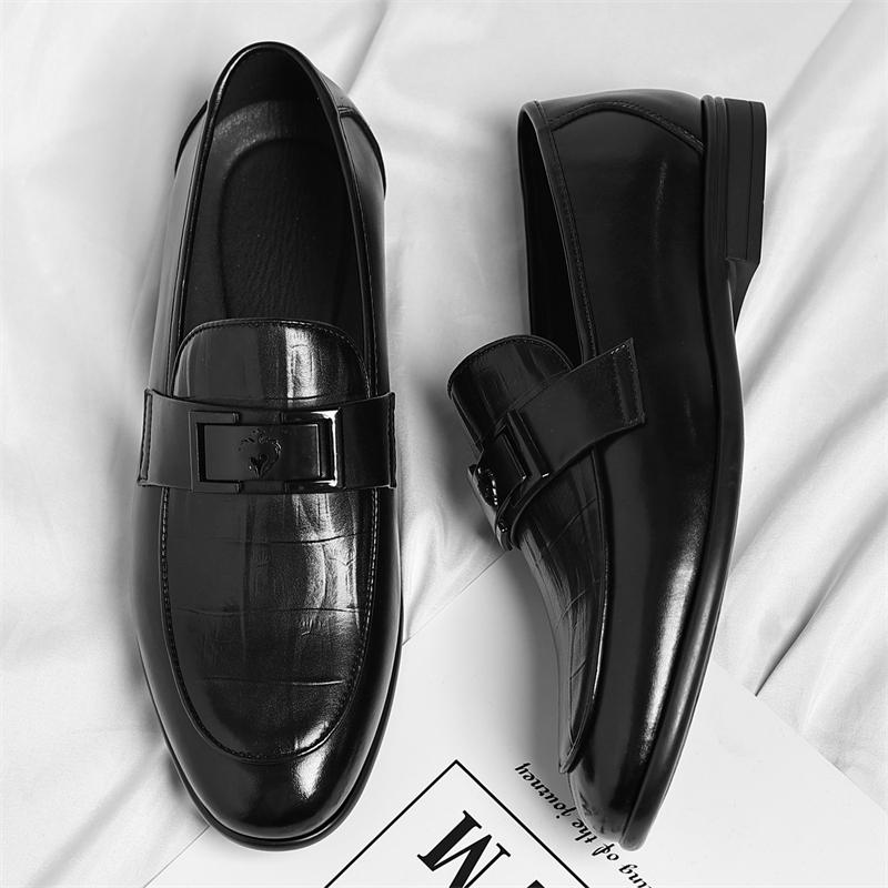 Fashion Stylish Men Leather Casual Shoes Comfortable Loafers Slip on Man Moccasins Non Slip Driving Shoes Metal Buckle Business Footwear