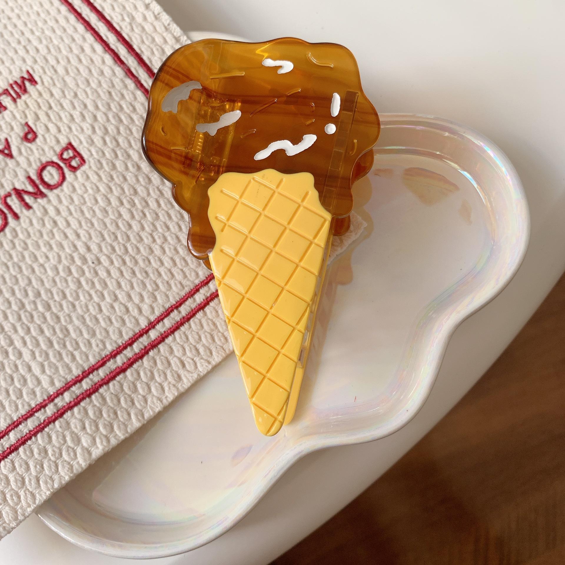 

1 шт. Забавная имитация ложки для мороженого, новая заколка-акула в виде рожка, милый аксессуар для волос с хвостиком и прической «ракушка».