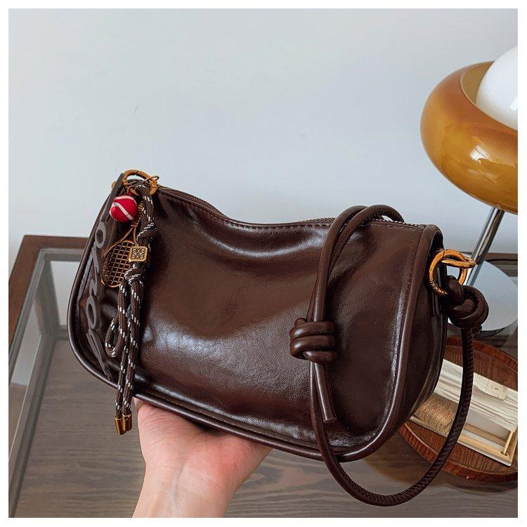 Dumpling bag women's 2024 new casual versatile cowhide women's bag mini shoulder messenger bag mobile phone bag