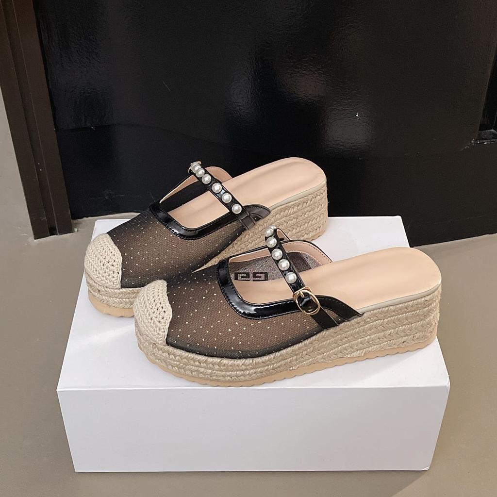 New Summer Style of Women's Flip-flops, New Chinese-style Thick-soled Pearl Toe Half-drag Straw Woven High-heeled Women's Shoes