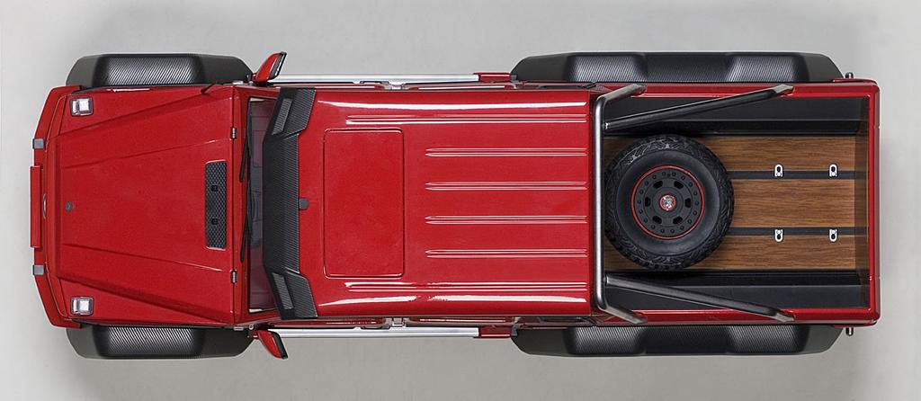 AUTOart 1/18 Scale Mercedes-Benz G63 AMG 6X6 (Red)