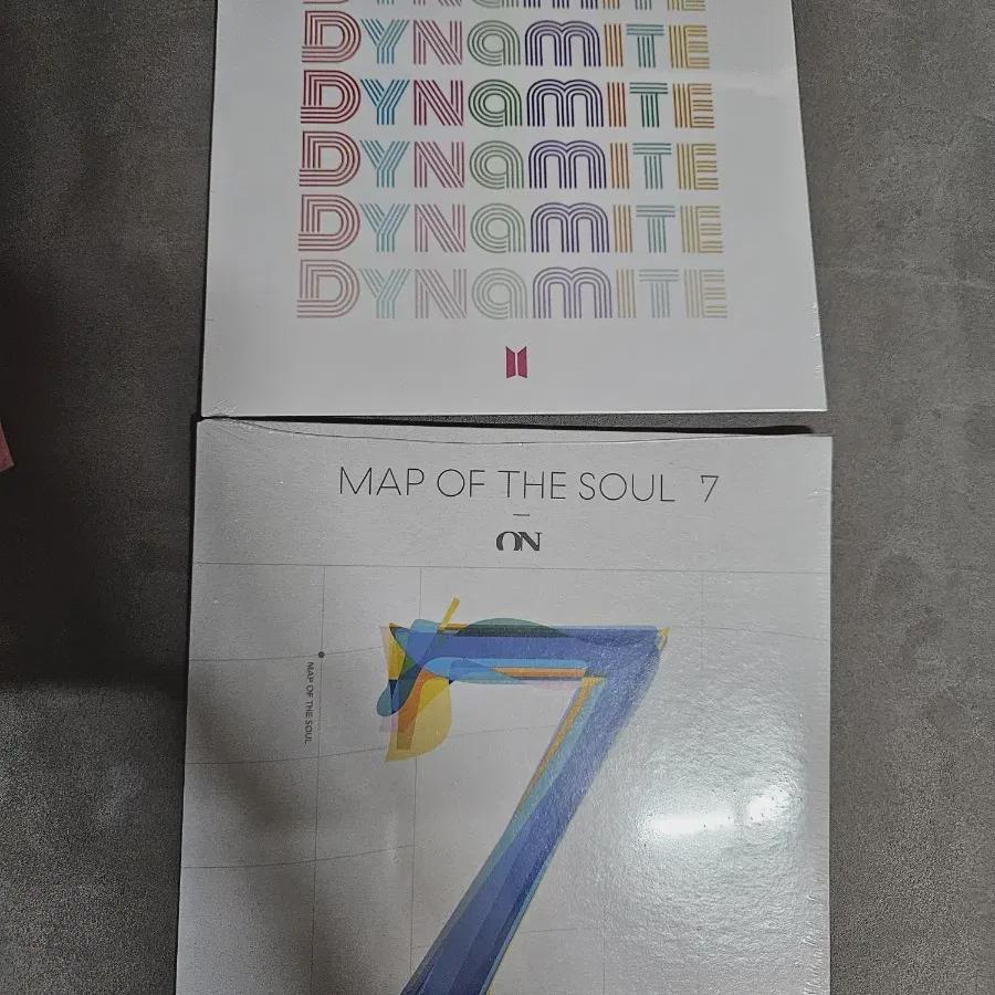 

Запечатана вінілова платівка Bts Dynamite+ On