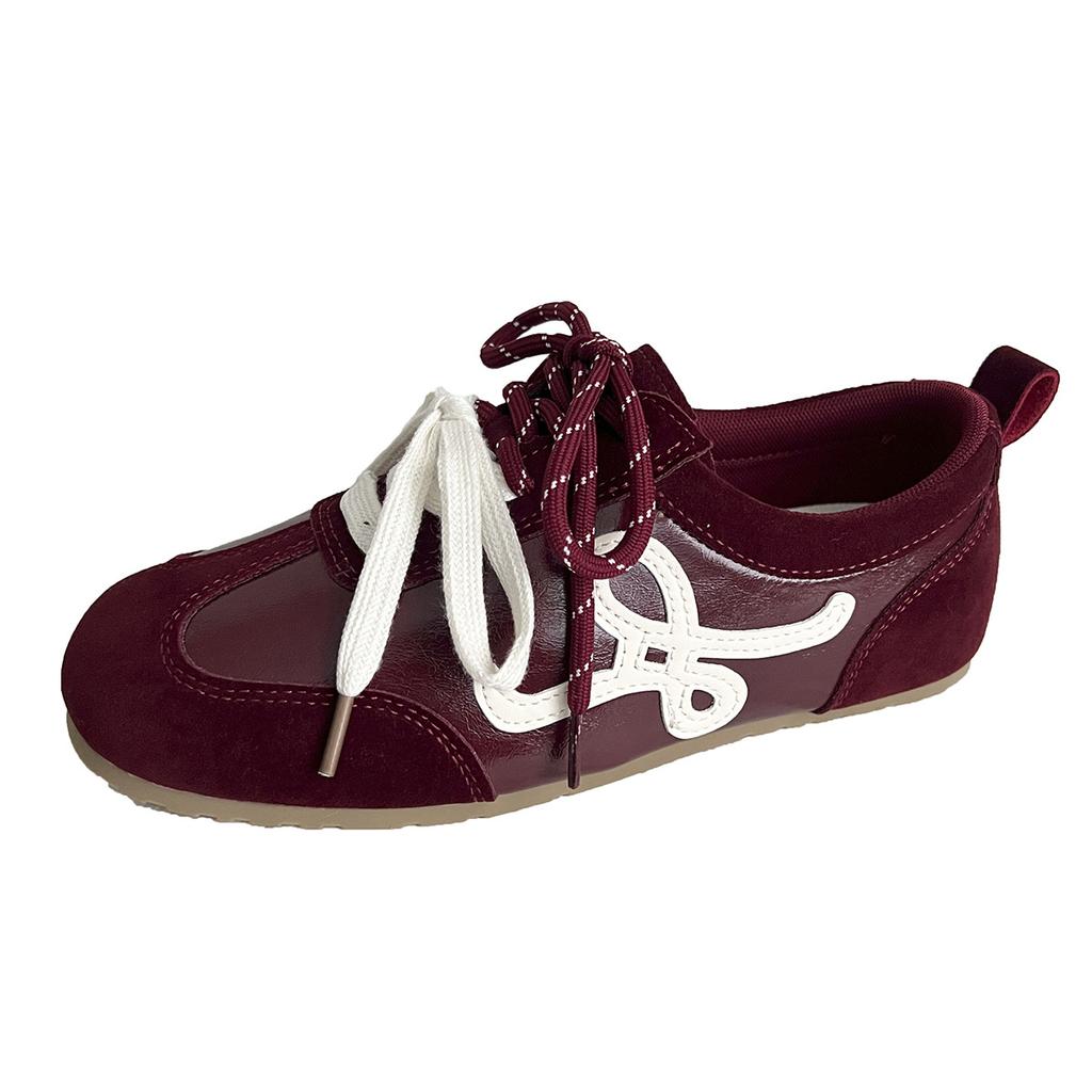 Spot niche round head ugly cute retro German training shoes women's 2025 new flat bottom inner height increase casual Forrest Gump board shoes