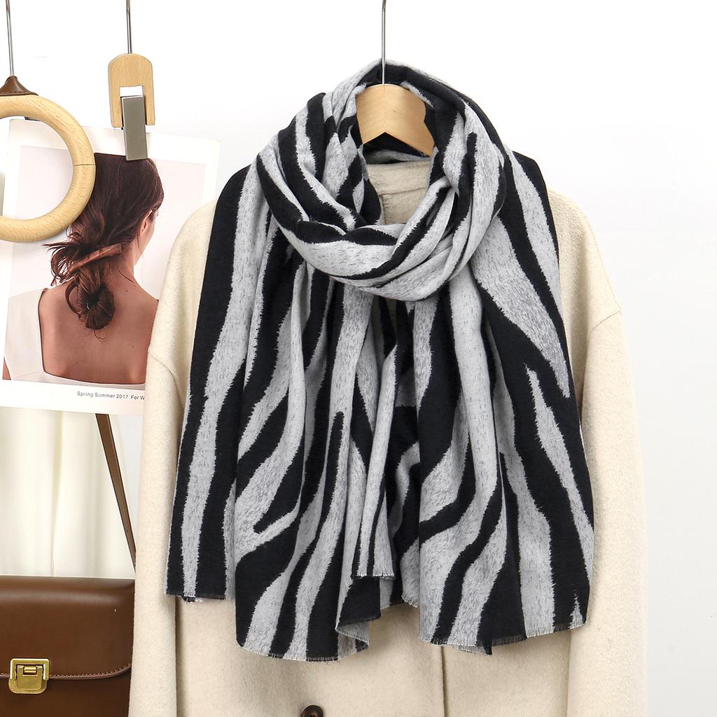 Leopard Printed Cashmere Scarf Shawls For Woman Autumn And Winter Warm Fashion Long Wraps Muslim Hijab Pashmina Scarves