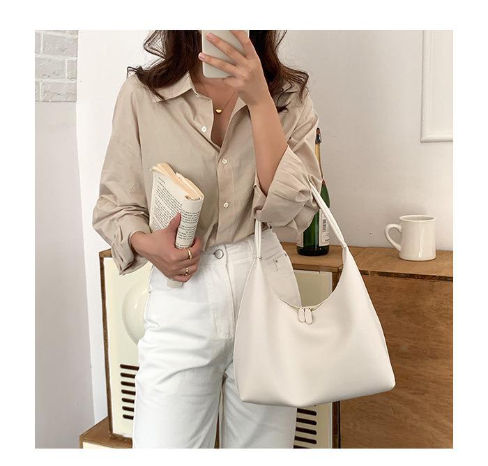Korean Vintage Style Soft Leather Women's Tote: Fashionable, Niche Design, Large Capacity Shoulder Dumpling Bag for 2025 Commutes