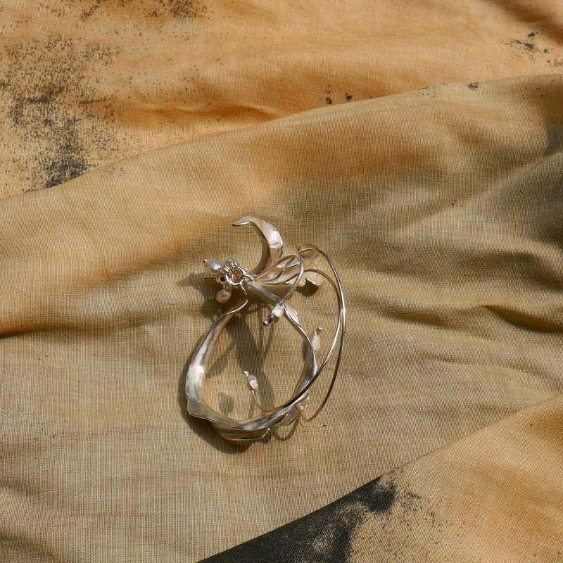 

Sterling Silver Drunken Flower Earrings: Niche Dark Style Jewelry for Women