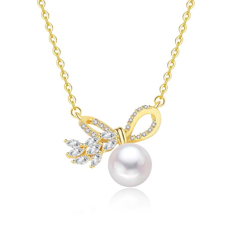 Fashionable Freshwater Pearl and Sterling Silver Flower Necklace 925 Sterling Silver