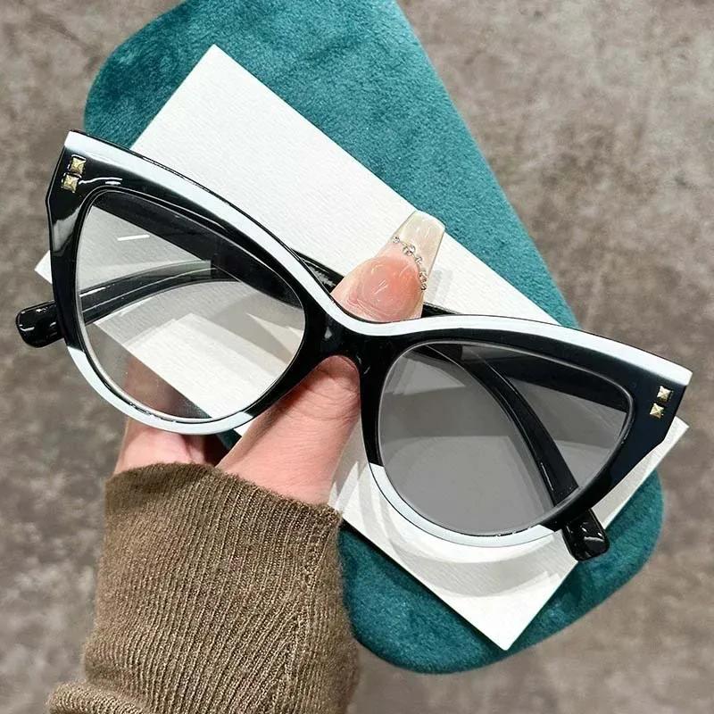 Neue Katzenauge Blaulichtfilter Brille Farbwechselnde Lesebrille für Weitsichtige Damen Mode Street Photography