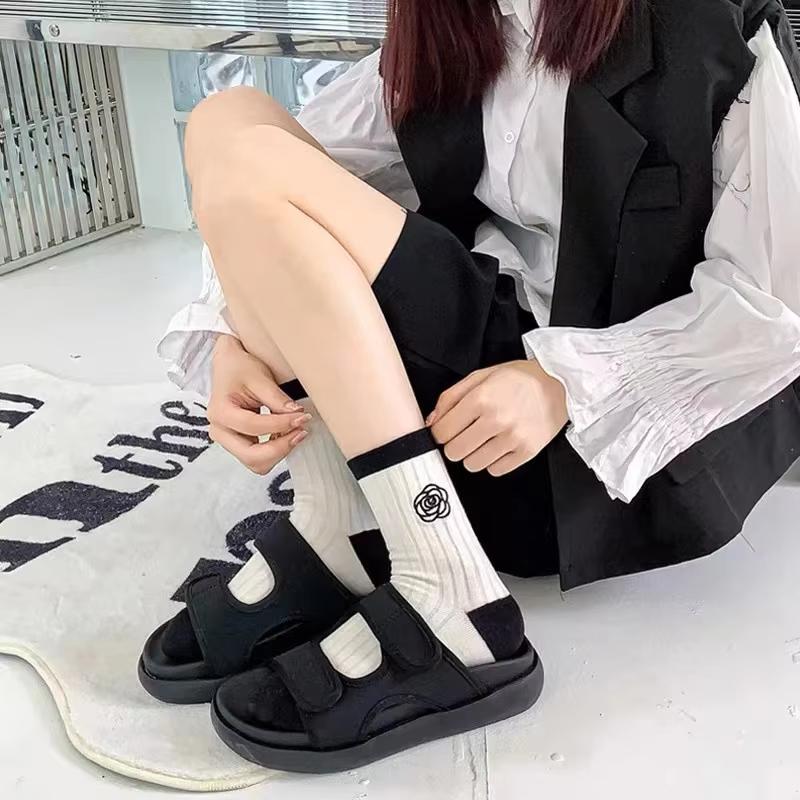 Sweet Lolita Flower Cotton Socks Japanese Camellia Rose Socks Women Girls Students Ins Skirt Matching Black White Mid-tube Sock