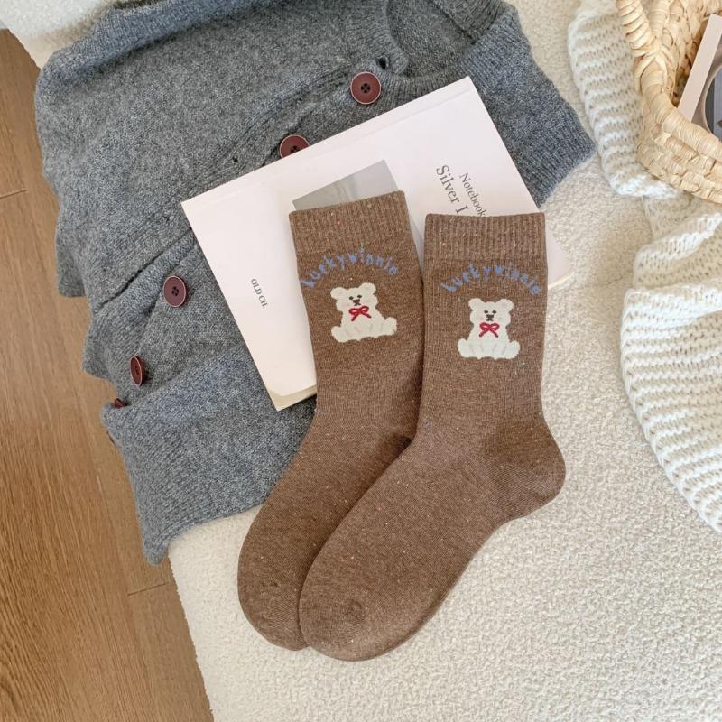 

Autumn and Winter Cartoon Black Cat Mid-calf Socks Polka Dot Yarn Women s Socks School Style Mid-calf Socks Cute and Sweet 1 pair кофейный
