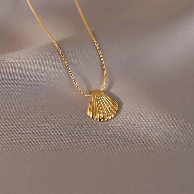 Stainless Steel Metal Shell Pendant Necklace for Women Waterproof Summer Gold Color Pvd Plated Statement Jewelry