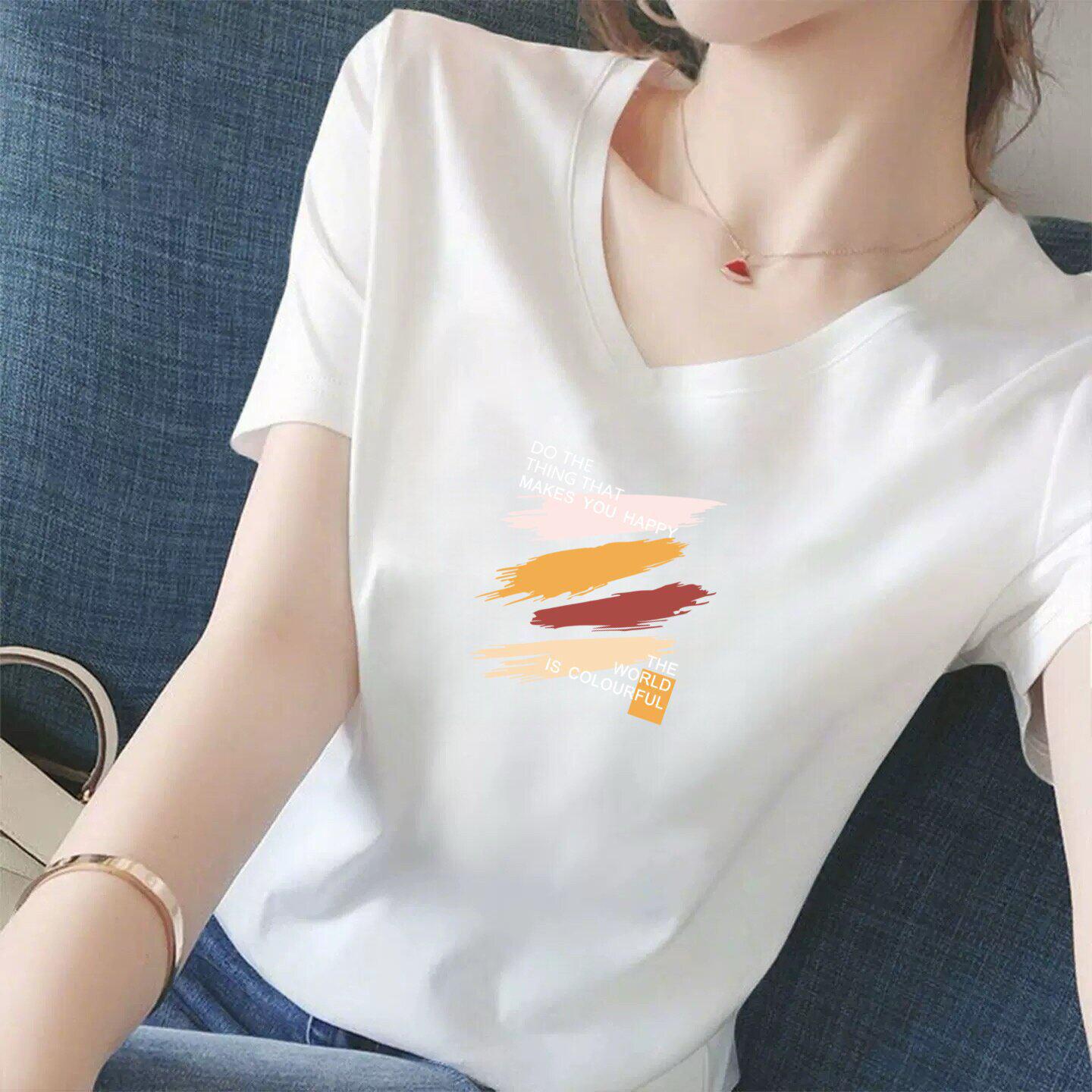 

High-end Women s White V-neck Printed Short-sleeve T-shirt, Versatile Summer Top for Middle-aged Mothers Medium