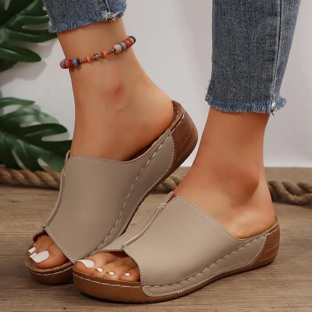 2024 Zomer Dames Sleehakken Slippers Klassiekers Effen Kleur Dikke Zool Faltform Slippers Comfortabele Sleehak Strand Schoenen