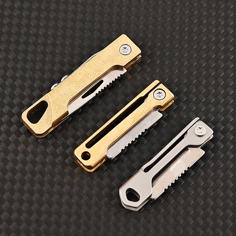 Edelstahl Splitter Auspacken Mini Handgepäck Taschenklappmesser Outdoor Camping Utility EDC Tragbares scharfes Schlüsselanhänger-Werkzeug