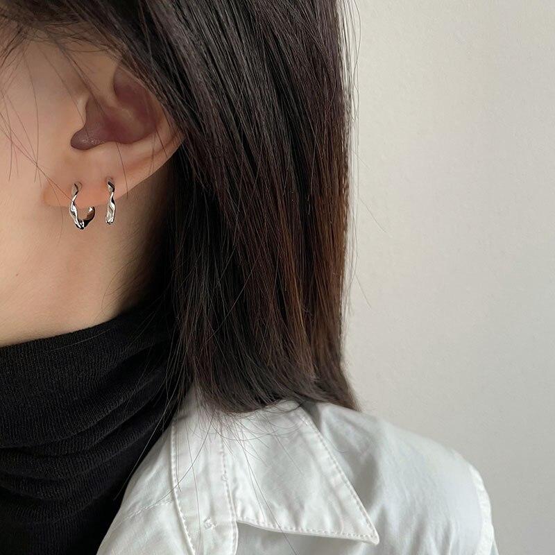 Creolen aus 925er Sterlingsilber, Twist-Design, für Frauen und Mädchen, kleine goldene Ohrringe, eleganter Schmuck, Party-Geschenke, S-E1350