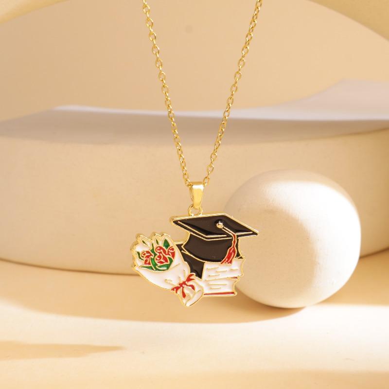 Fashionable New Design Graduation Commemorative Bachelor's Cap Necklace - Small-scale, Unique, Creative, and With A Sense of Design.