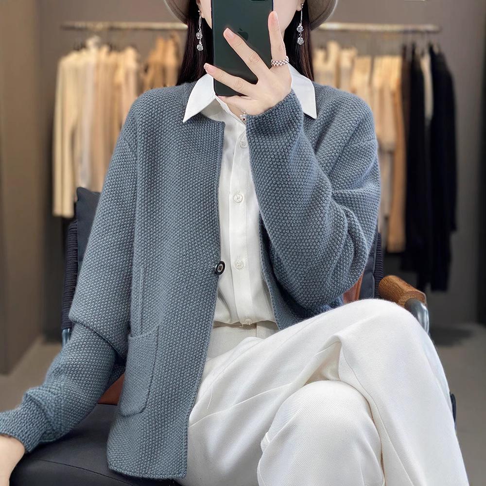 Cozy 100% Wool Knitted Stand-Up Collar Cardigan - Women's Spring & Autumn Loose Outerwear, Versatile Fashion Sweater