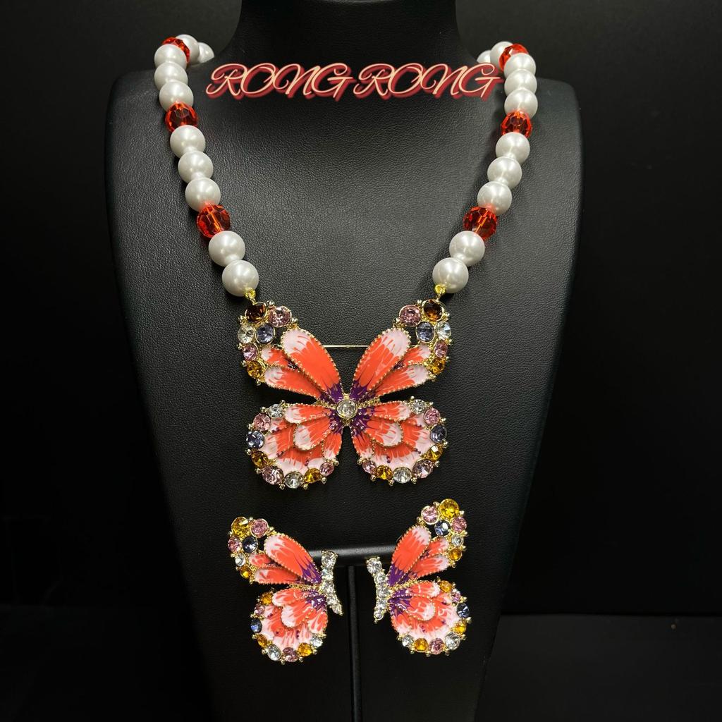 New Vintage Butterfly Bead Pearl Necklace With Exquisite Jewelry Set High-quality Texture