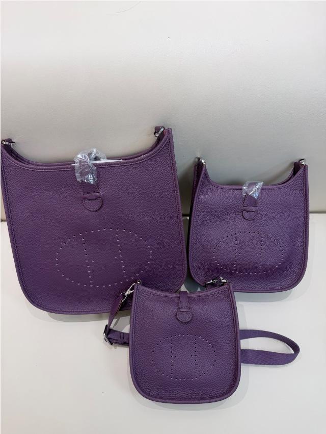 2026 Women's Classic Cowhide Leather Shoulder & Crossbody Bag
