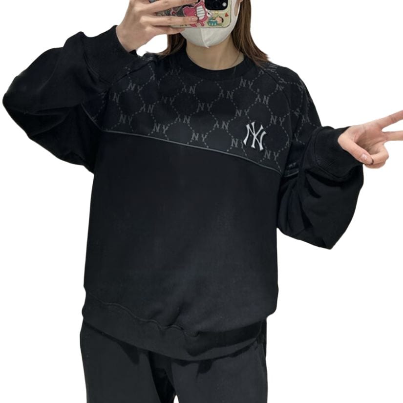 MLB New York Yankees Monogram Sweatshirt Unisex Black 3AMTM0951-50BKS