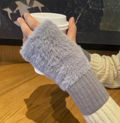 

Half-finger Winter Plush Gloves, Suitable for Winter Use, Simple Windproof Thickened Casual Thermal Gloves, Writing Gloves серый