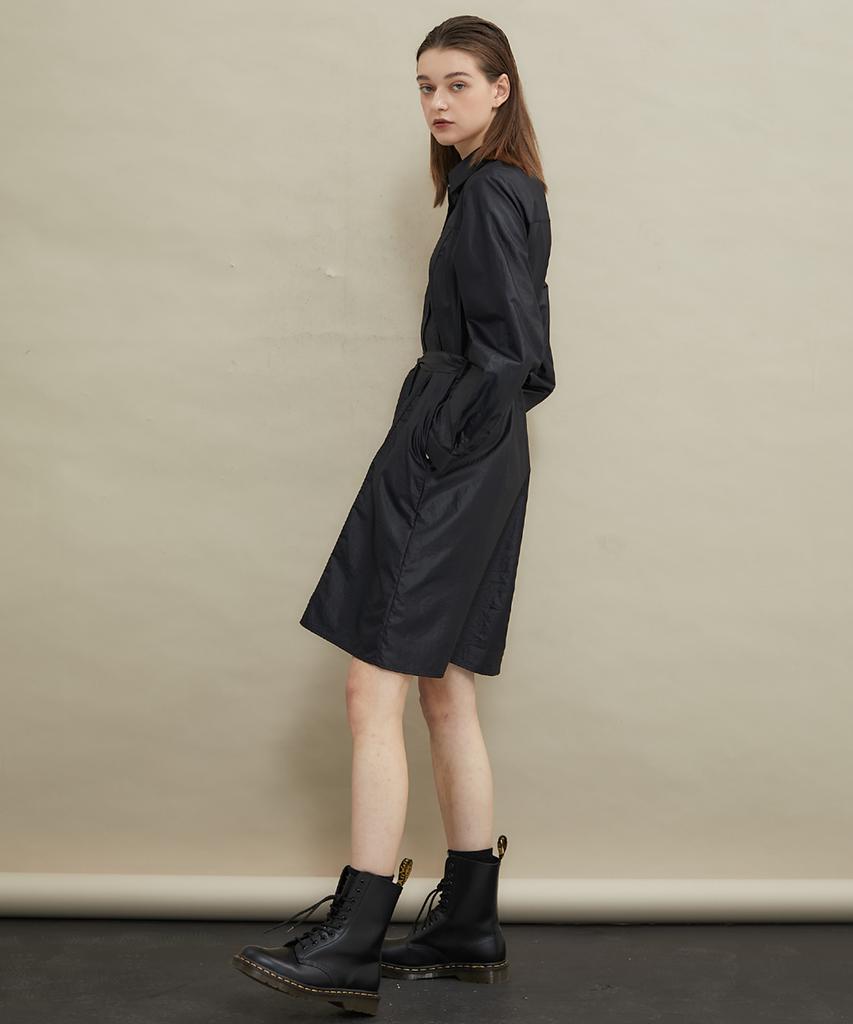 MANAVIS7 Gloss Shirt Dress [Black]