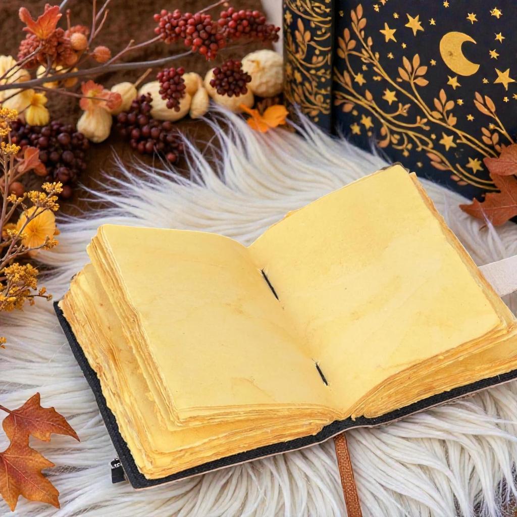 Handmade Leather Journal 5x7 – Moon & Cats Notebook – 200 Deckle Edge Pages – Vintage Lock Diary – Celestial Writing Journal