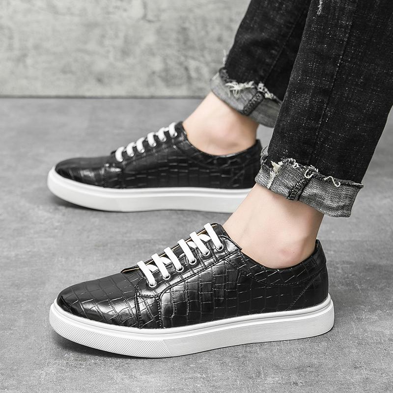 Nye trendy og fasjonable casual herresneakers minimalistisk stil Kontor Komfortable Herresko i plussstørrelse for utendørs fest