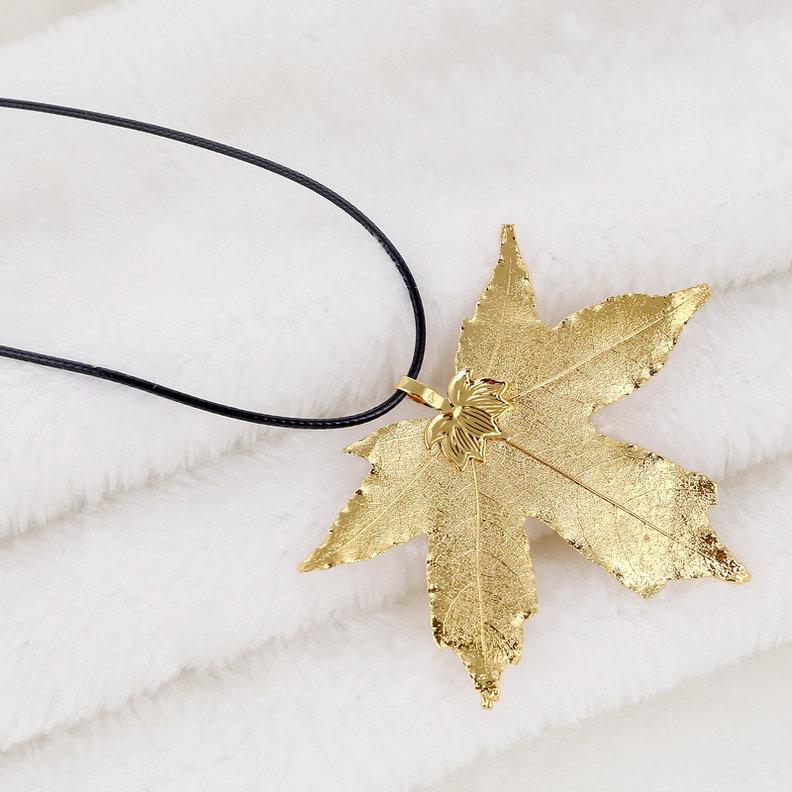

Unique Natural Canada Maple Leaf Zircon Necklace For Women Big Vintage Choker Pendant Real Leaf Necklaces Gold Copper Color золотий