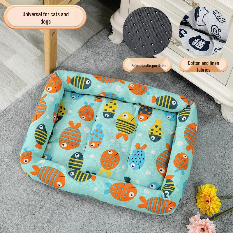 All-Season Pet Bed: Versatile Mat for Small to Large Dogs and Cats