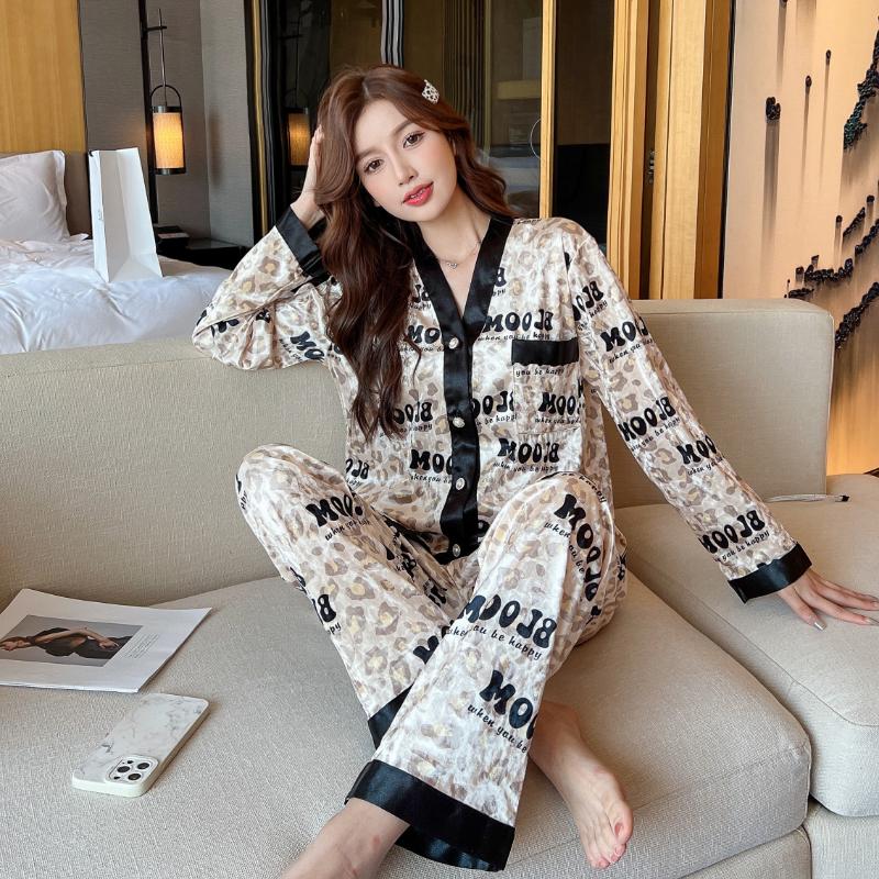 Ins Letter Print Fleece Pajamas Women Harajuku Y2k Fashion Elegant Homewear New Autumn/winter Chic Lounges