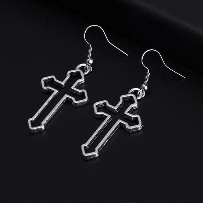 Retro Gothic Halloween Punk Earrings: European & American Style